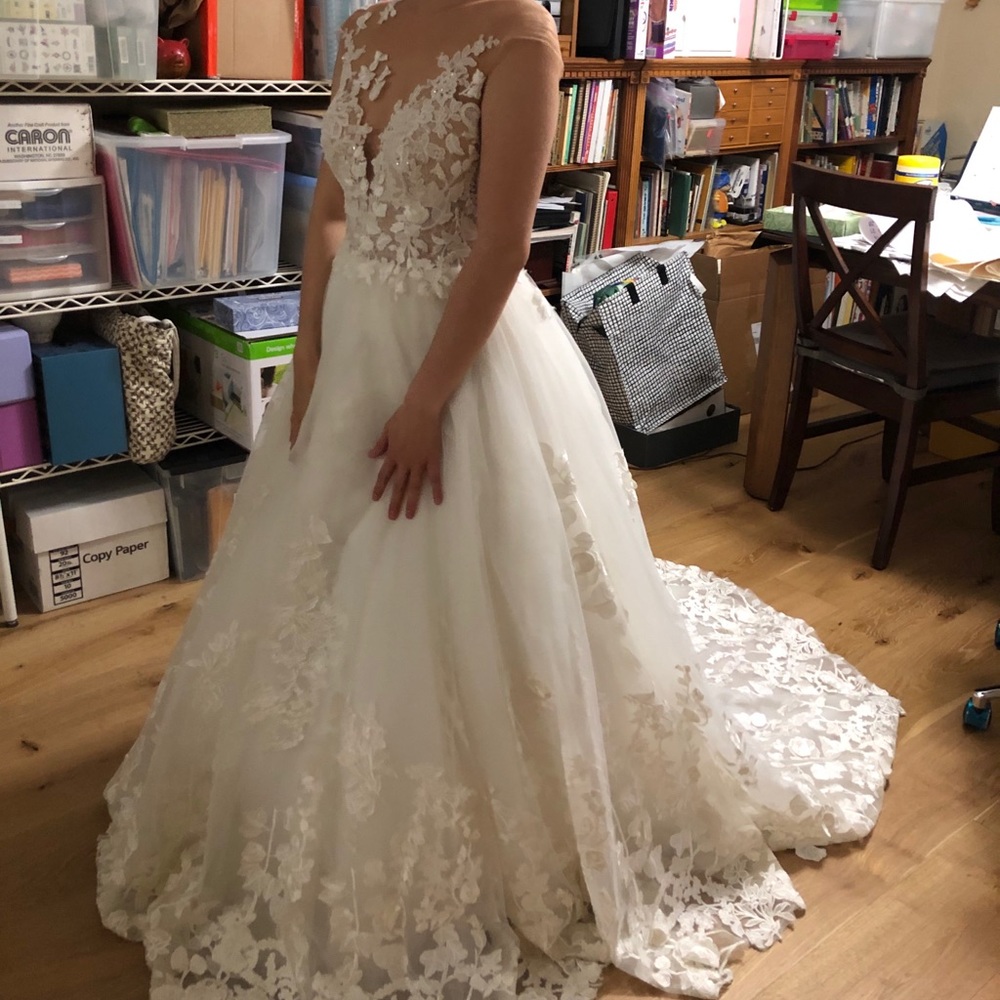 Wedding dress